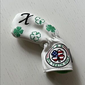 Big Teeth club head cover